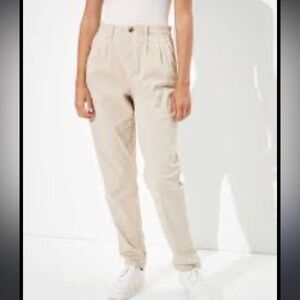 American Eagle size 4 cream tan mom Paperbag pants school uniform neutral